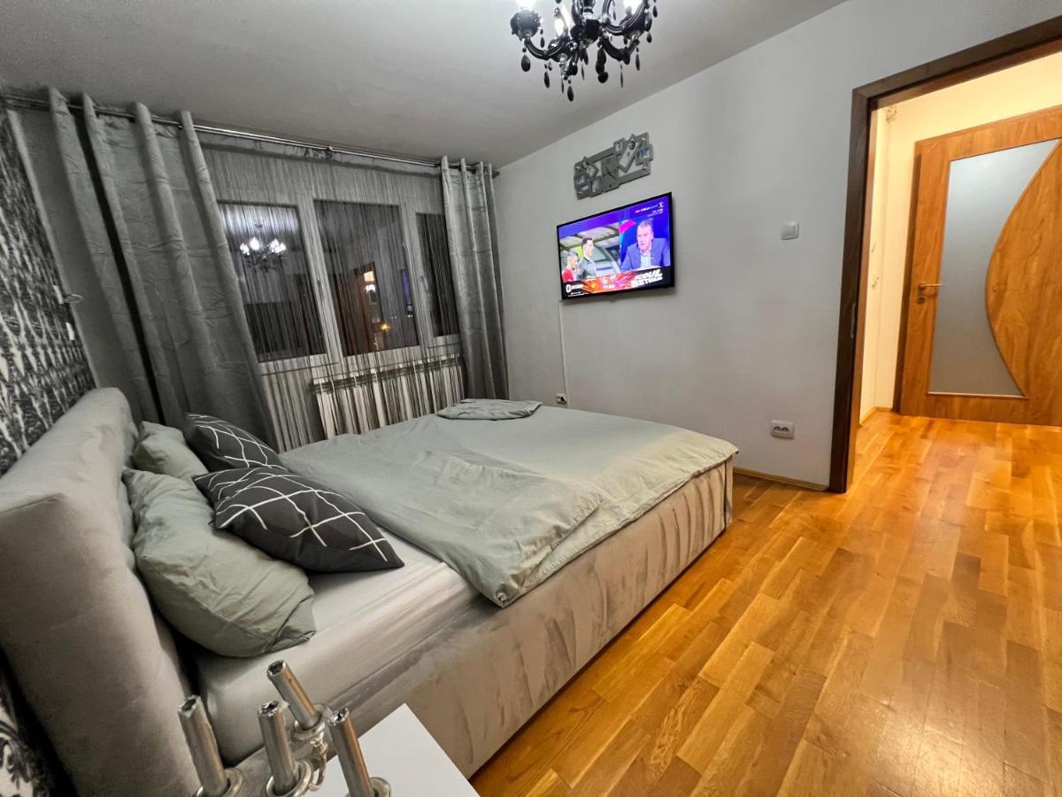 Debo Apartament Lugoj Luaran gambar